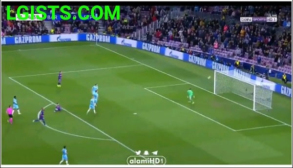 Lionel Messi  magical move to scores a Goal !!!