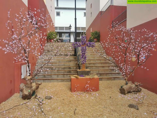 La Cruz de la barriada de los Pescadores se proclama ganadora de las fiestas de Cruces y Mayos