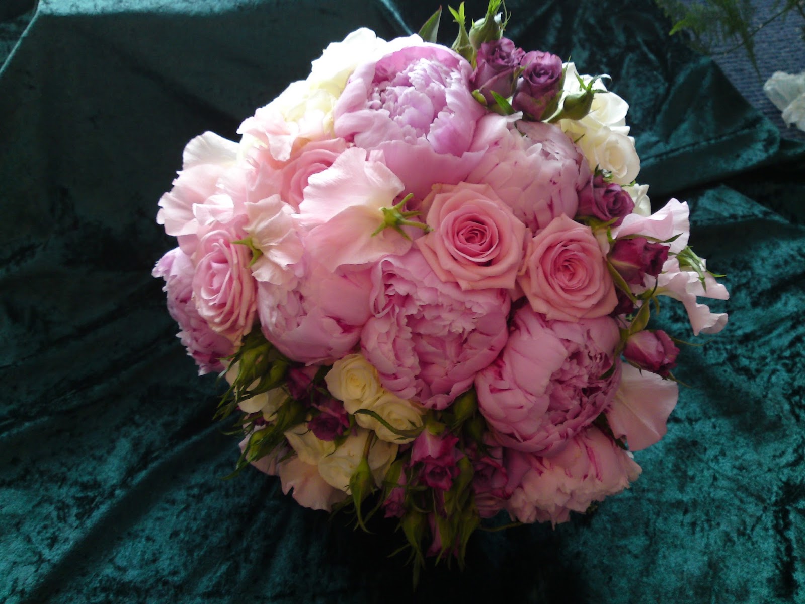 Sandra's Flower Studio: Pink Wedding bouquets