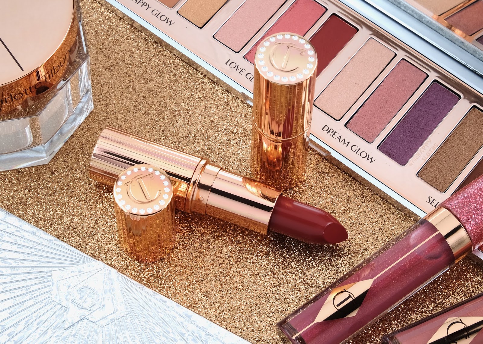 Charlotte Tilbury | Holiday 2020 K.I.S.S.I.N.G Lipstick in "Super Starlet": Review and Swatches