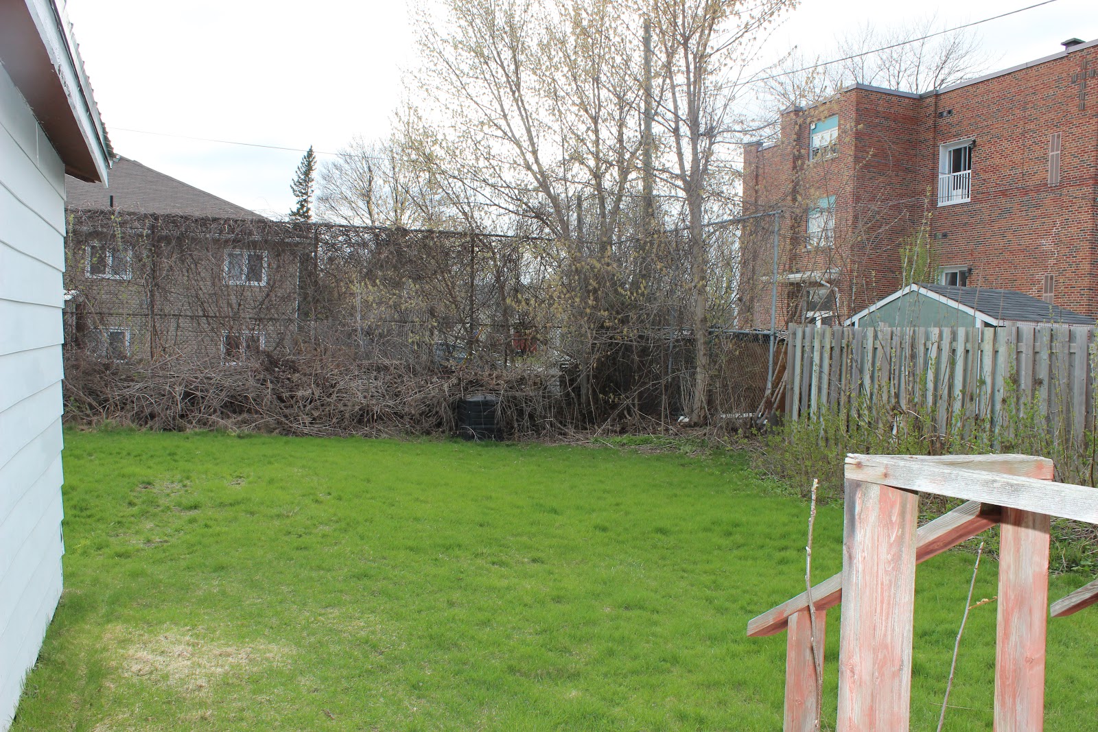 The Brad Sinclair Team Waterfront Real Estate 741 YOUNG ST 159,900