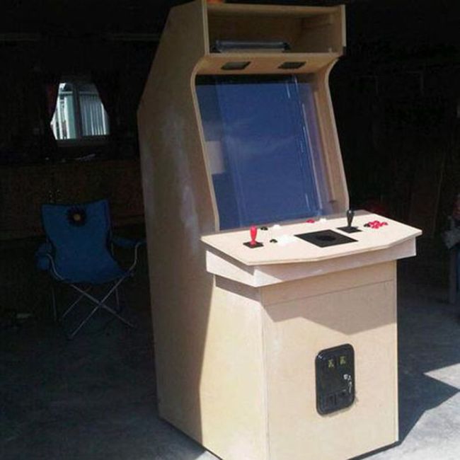 аркадный аппарат. игровой автомат из картона. игровые автоматы из картона своими руками. аркадный автомат своими руками. игровой автомат своими руками.