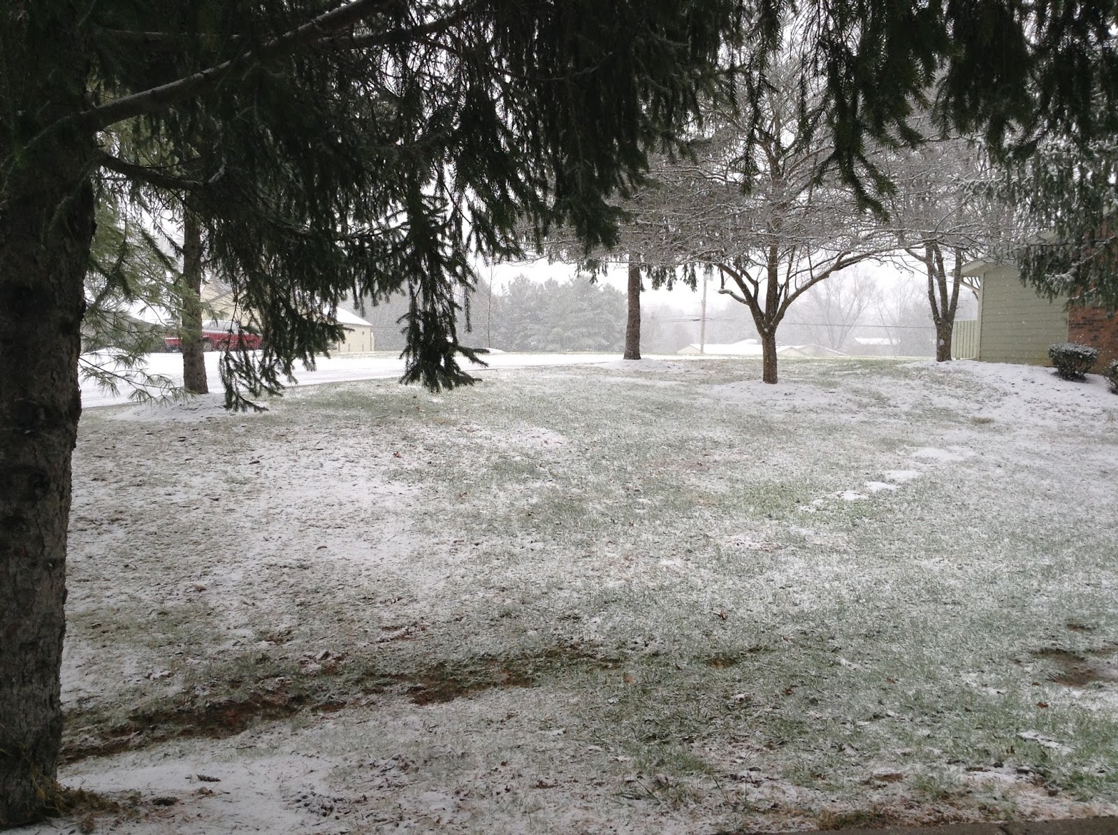 Burl's Weather Page: It's snowing in Bloomington Indiana. bloomington weather radar