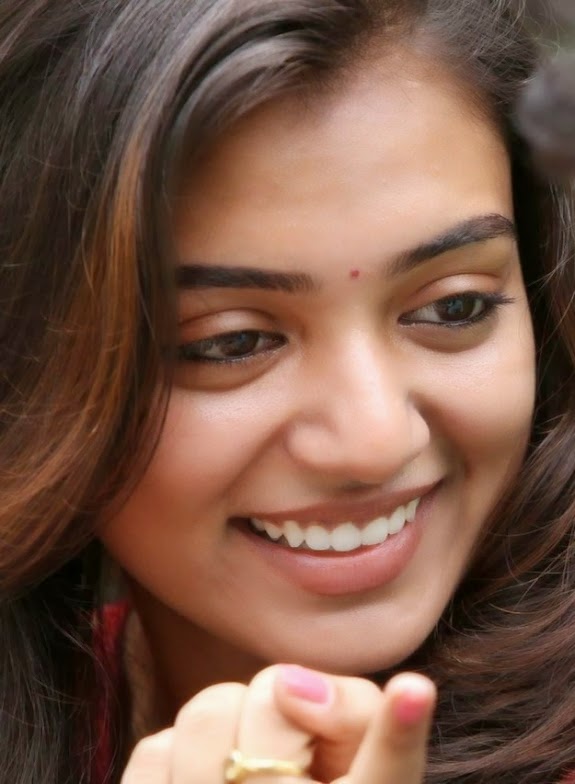 Nazriya Nazim Latest HD Wallpapers For Mobile Free Download WOMEN IN