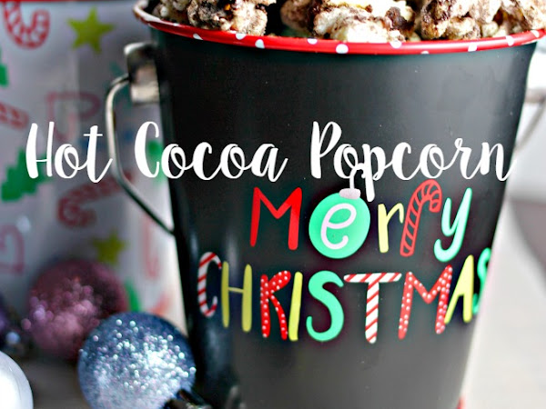 Hot Cocoa Popcorn Recipe (Best Treat For a Movie Night In)