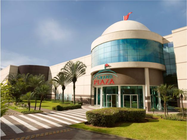 Grand Plaza Shopping realiza liquidação com até 70% de desconto Grand Plaza Shopping realiza liquidação com até 70% de desconto