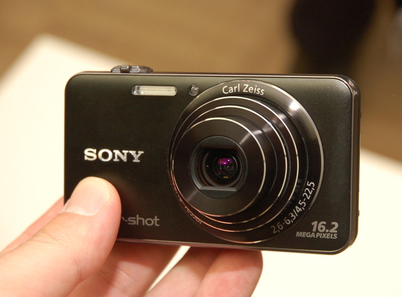 Japanese Electronics: Sony released "Cyber-Shot" "DSC-WX50