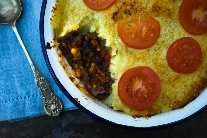 Mash Topped Chilli Pie (vegan recipe) | Tinned Tomatoes