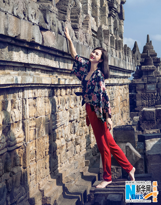 Tong Lei releases travel shots | China Entertainment News