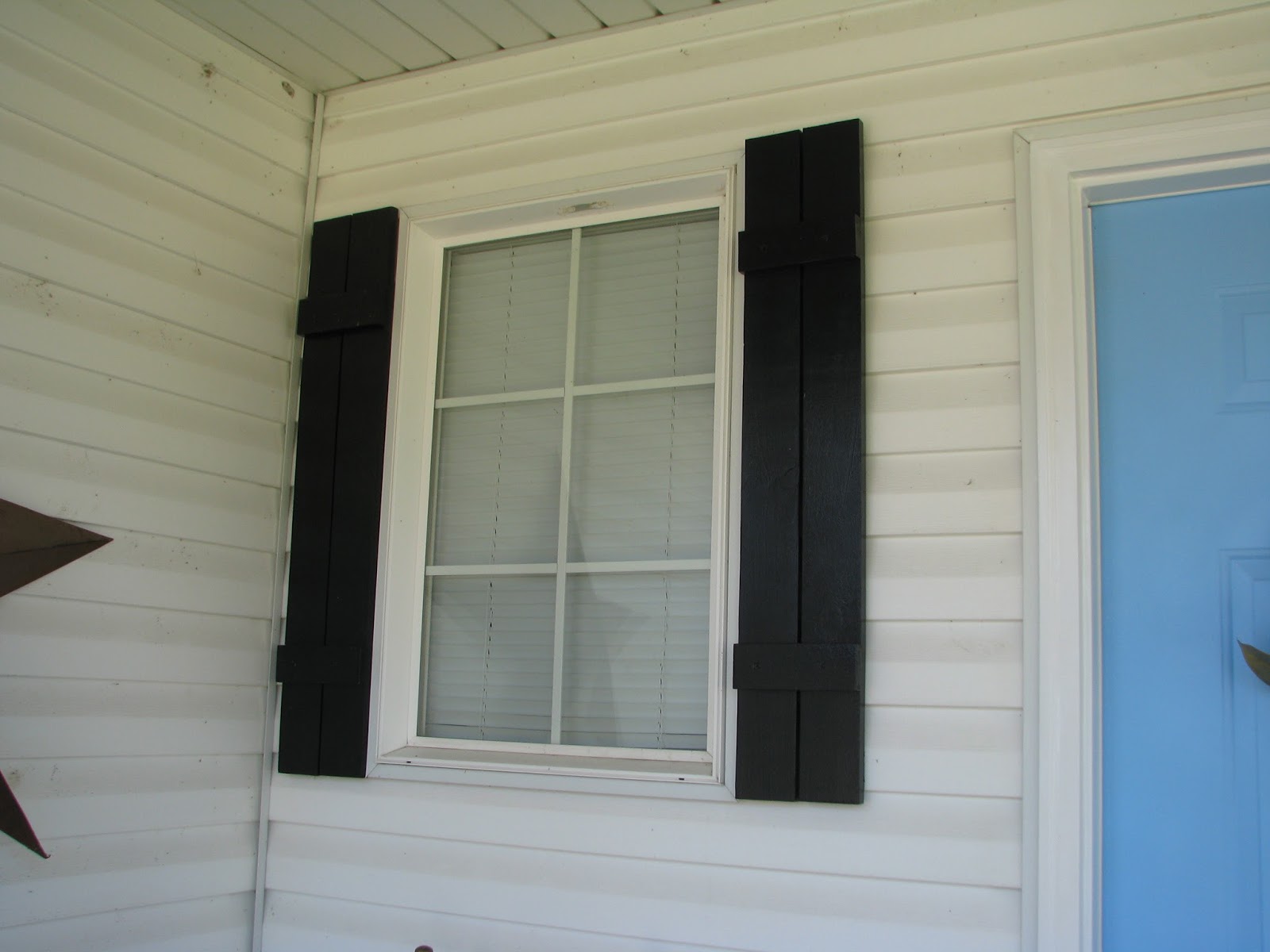 My SoCalled DIY Blog DIY Shutters on Vinyl Siding