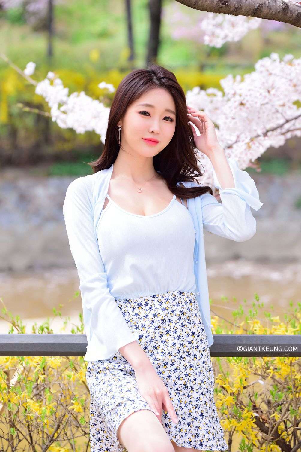 Jin Yu Ri (진유리) - Casual Outdoor 3 set Collection - 191231 #2