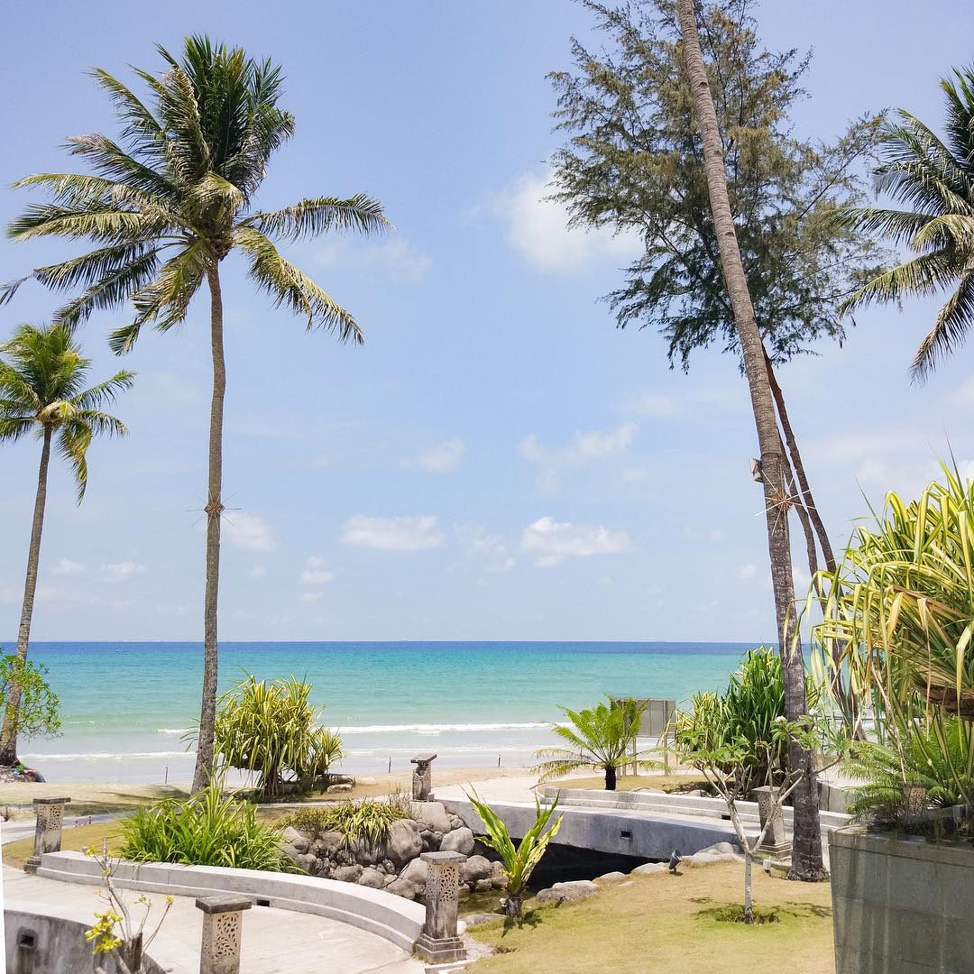 Objek Wisata Bintan Pantai Lagoi