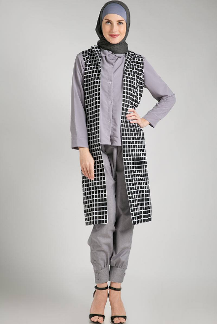 #BusanaMuslim | 20 Model Outer Batik Kekinian Cocok Untuk Ngantor