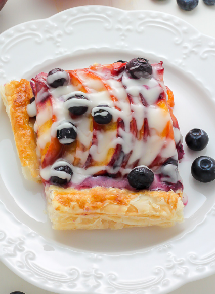 Easy Blueberry Peach Tart With Vanilla Glaze Easy Blueberry Peach Tart With Vanilla Glaze