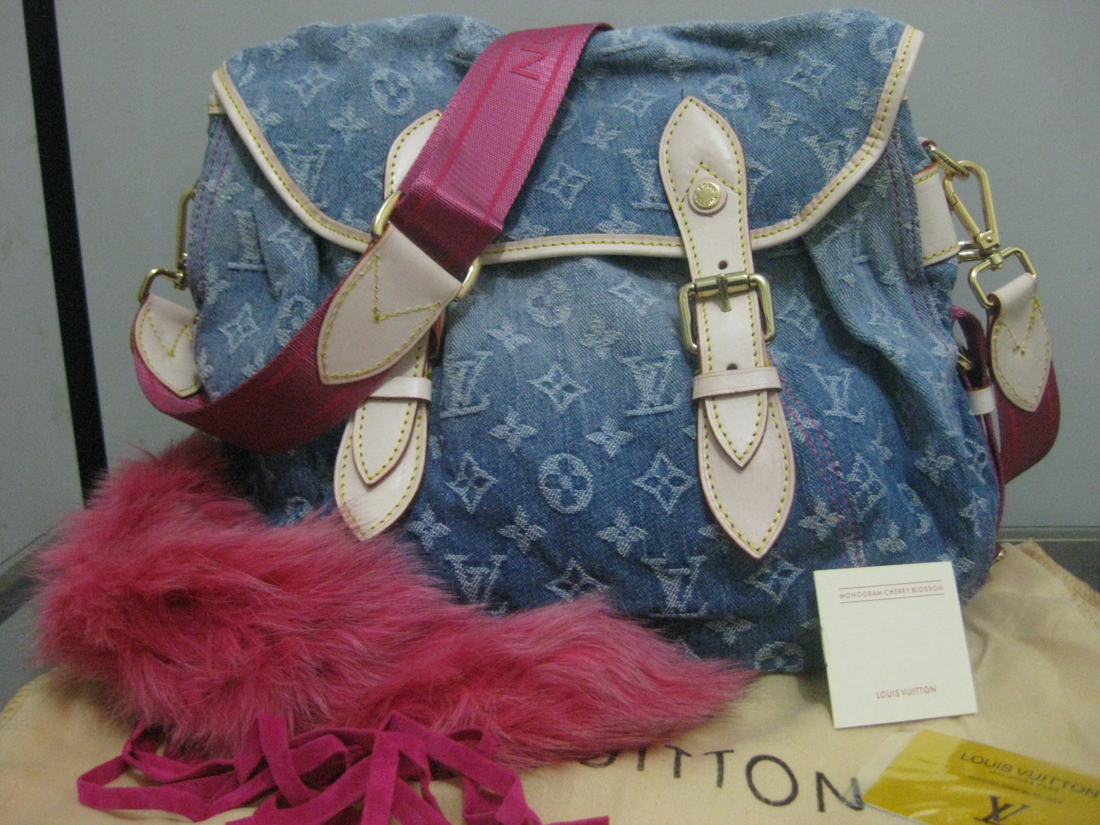 Louis Vuitton Rose Monogram Denim Limited Edition Sunshine Bag at 1stDibs  louis  vuitton sunshine bag, louis vuitton pink denim bag, pink louis vuitton  denim bag