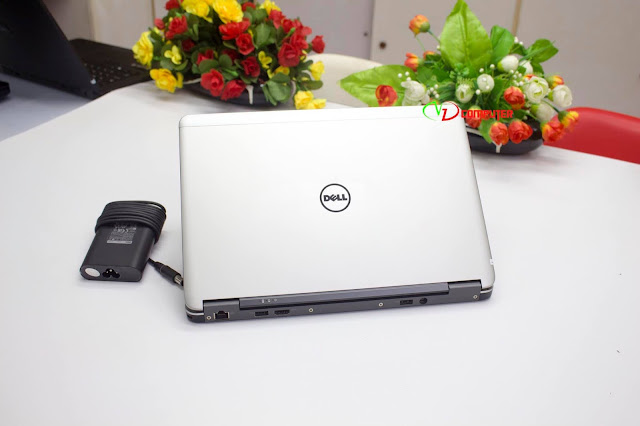 Dell Latitude E7240