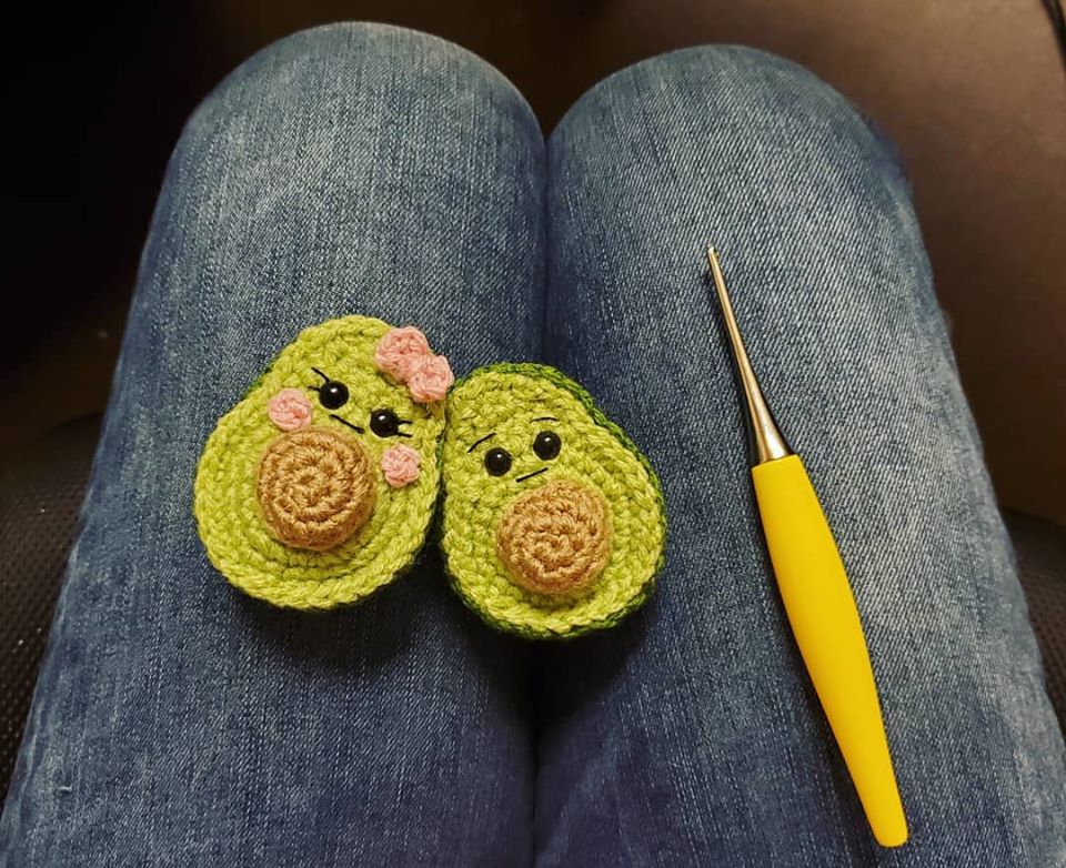 A mi dorable Crochet Sweet Little Avocado Pattern a-mi-dorable-crochet-sweet-little-avocado-pattern