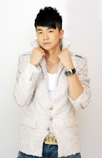 wooyoung_2pm__22082009013435.jpg