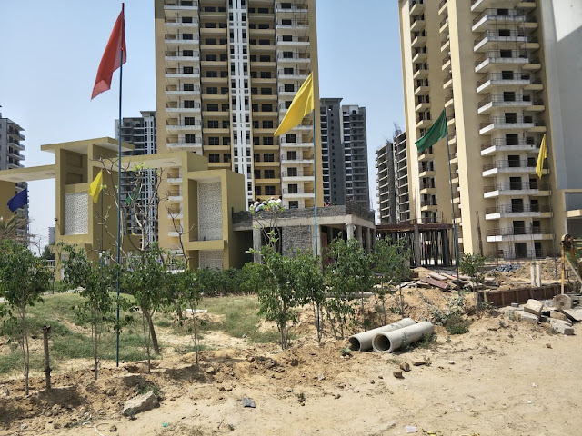ASSOTECH BLITH SOCIETY SHOP GURGAON, Society shops on dwarka expressway, society shops gurgaon, ready to move society shops, society shops sector 99 gurgaon, assotech blith society shops gurgaon, assotech shops gurgaon, society shops payment plan, society shops on dwarka expressway gurgaon, shops bang on 150mtr road, road facing society shops gurgaon, society shop layout gurgaon