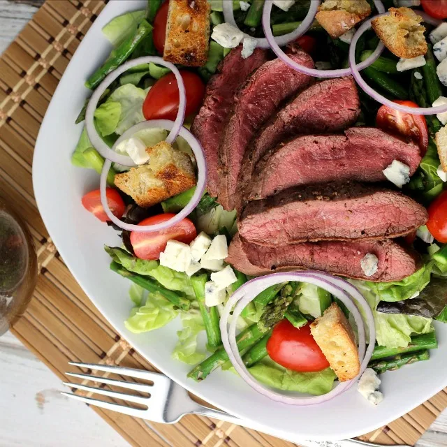 Grilled Steak, Asparagus, and Blue Cheese Salad