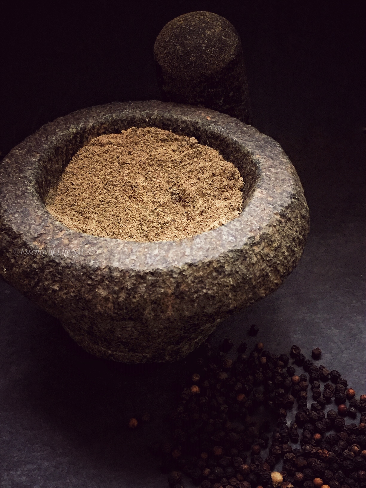 HOW TO MAKE BLACK PEPPER POWDER