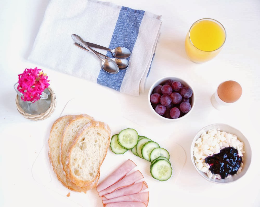Протеиновый завтрак. Зимний завтрак. Зимний завтрак картинки красивые. Зимний завтрак рисунок. Красивый белковый завтрак зимой.