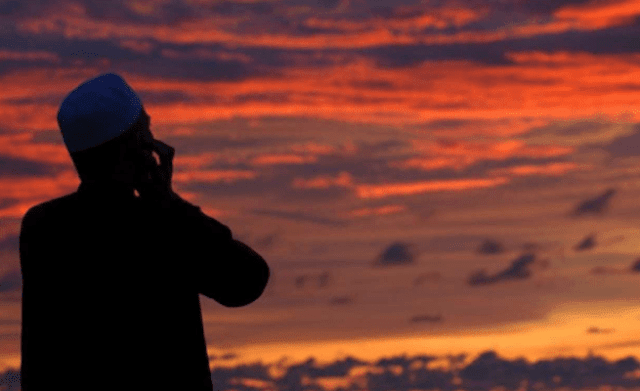 المؤذن المؤذن