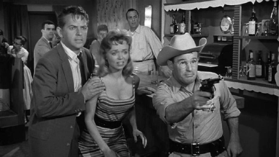 Attack Of The 50 Foot Woman Full Movie Attack of the 50 Foot Woman (1958) - A Review