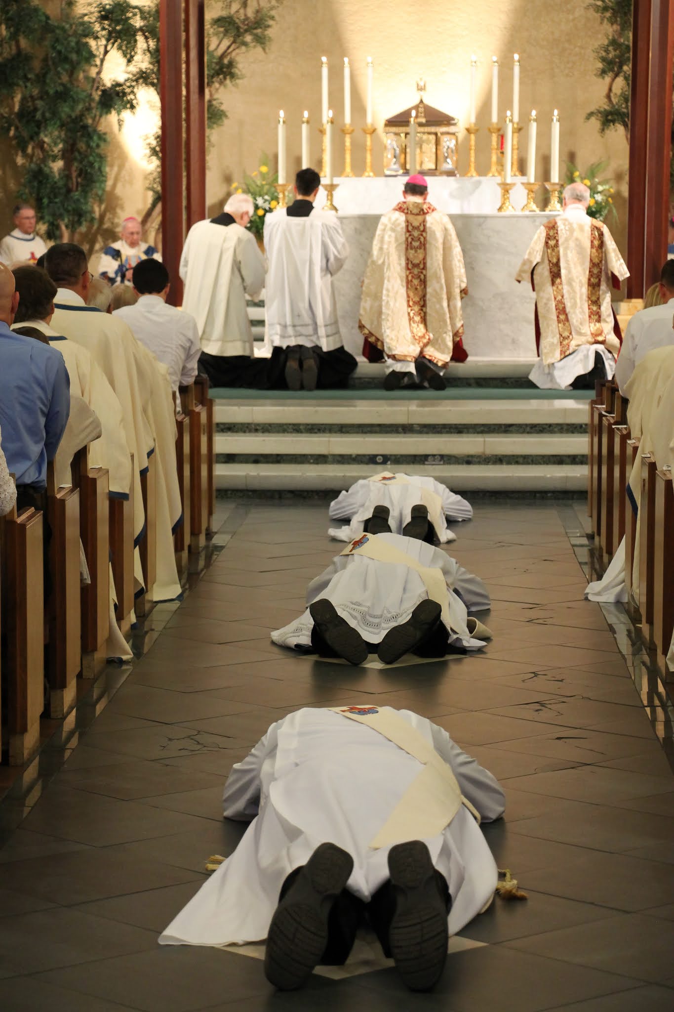 New Liturgical Movement Why Do We Kneel At Mass When the First