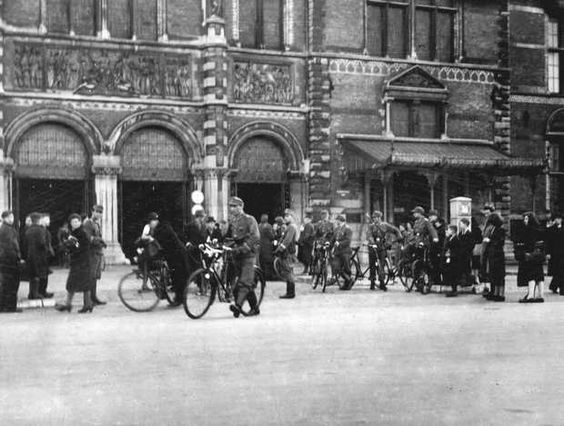 Amsterdam bike seizure worldwartwo.filminspector.com