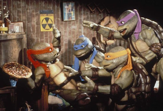 tmnt teenage mutant ninja turtles 1990 film pizza raphael leonardo donnatello michelangelo