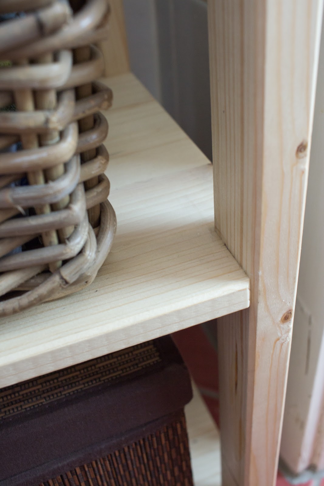 DIY Waschbeckenregal für das Badezimmer bauen - Green Bird - DIY Mode