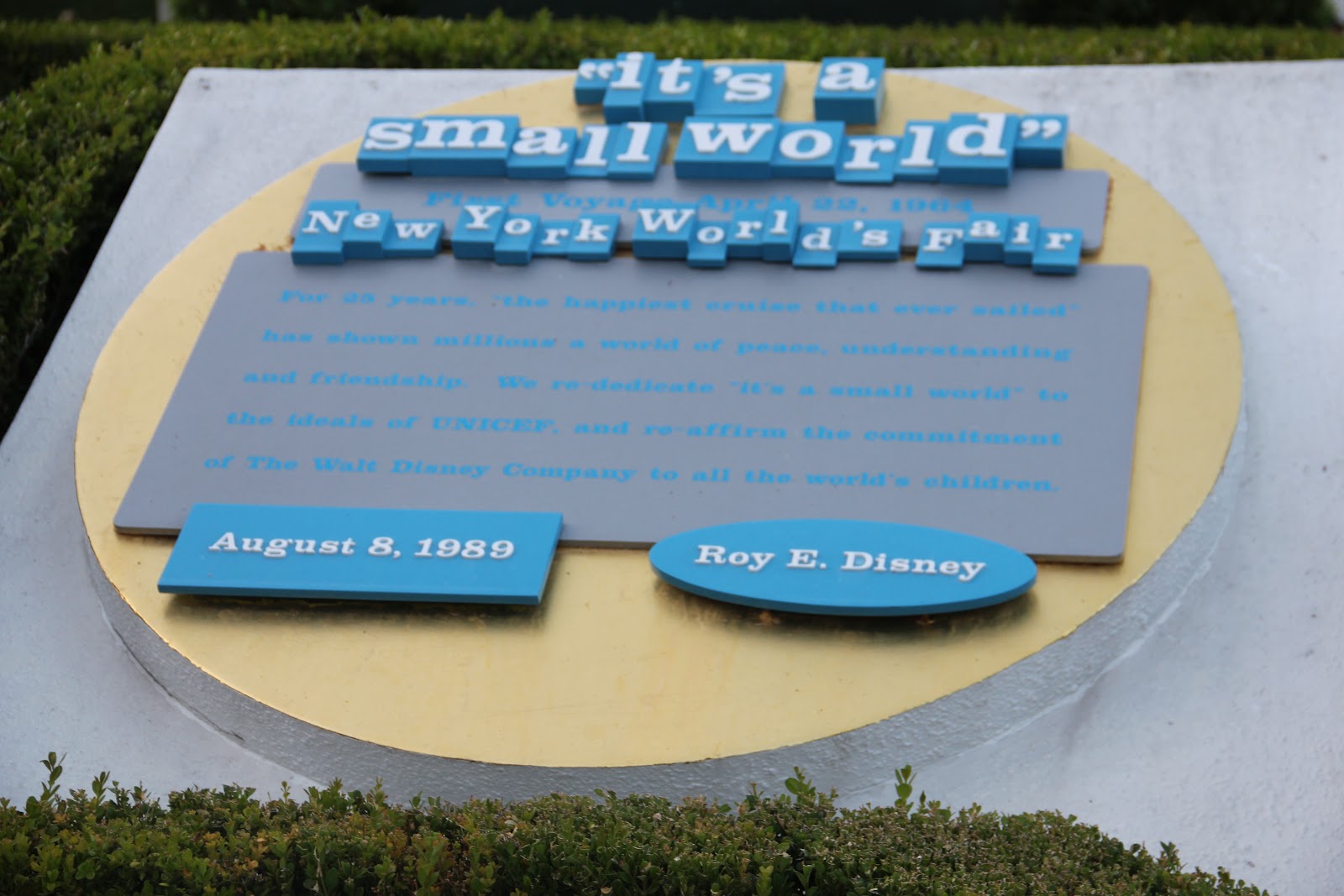 Mimi's Corner!: It's a Small World.afterall