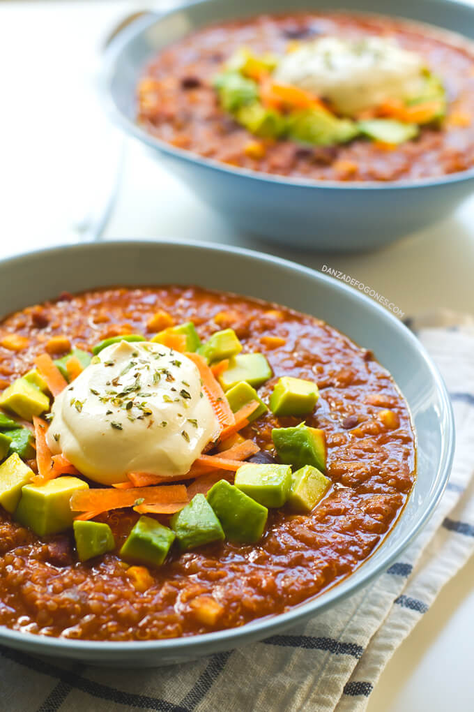 Quinoa Chili | danceofstoves.com Quinoa Chili | danceofstoves.com