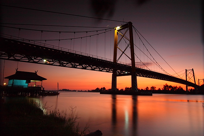 Jembatan Barito-Kabupaten Barito Kuala - Direktori Tempat Wisata