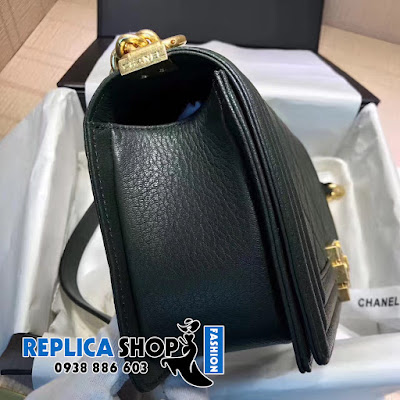 Túi xách Chanel Boy Màu Đen