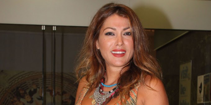  Καταπέλτης   η Κλέλια Ρένεση: «Μια κυβέρνηση προπαγάνδας, έχει κάνει όλο το Έθνος τσιφλίκι της» 