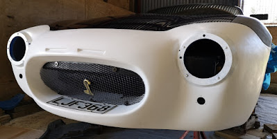 Shelby Cobra replica front panel on Mazda Roadster