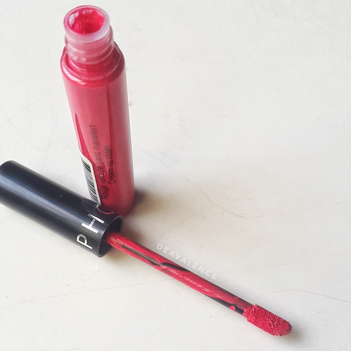 deavalence Sephora Cream Lip Stain 03 Strawberry Kissed
