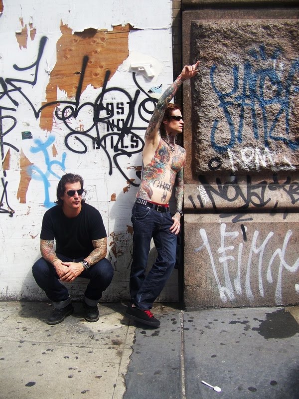 La Mano Kornuda Top 5The Best "Rocker Twins"