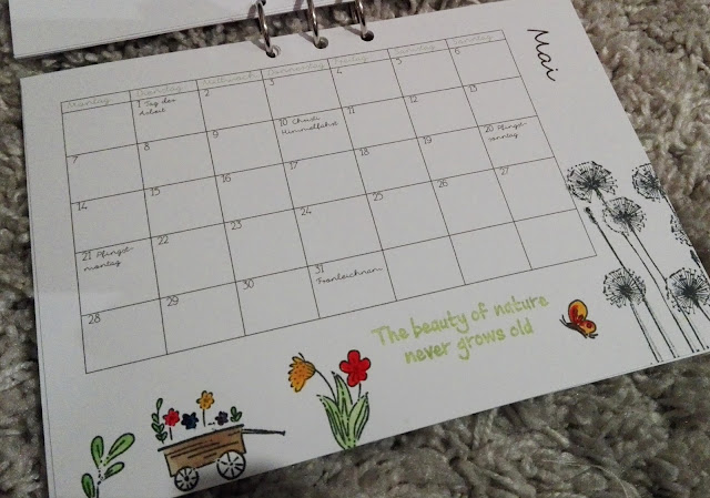 [DIY] Kalender Freebie: Selbstgemachter Kalender mit Stempeln