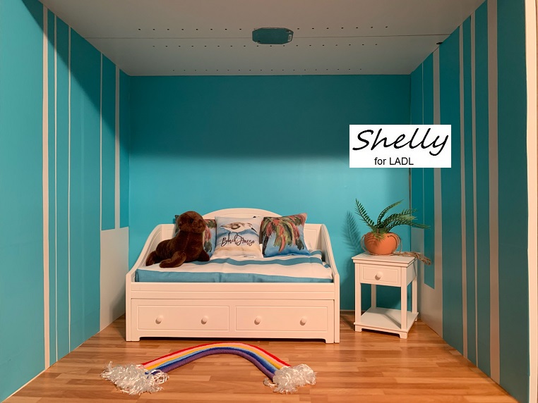 Living A Doll's Life The (AG) Look for Less Joss Kendrick's room