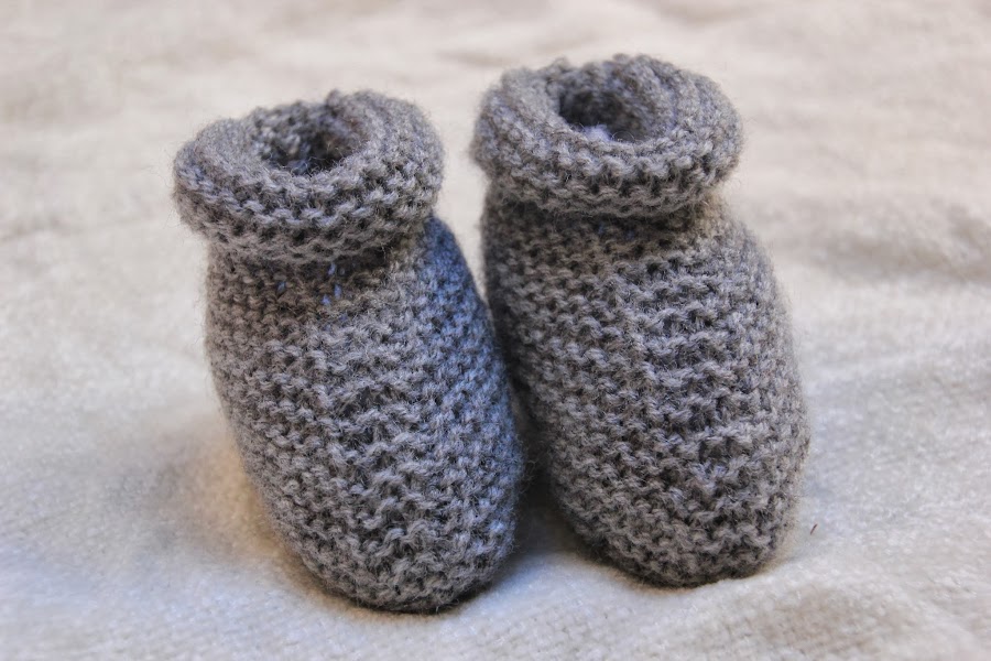 DIY Cómo hacer patucos con dos agujas (patrón patuco incluido).