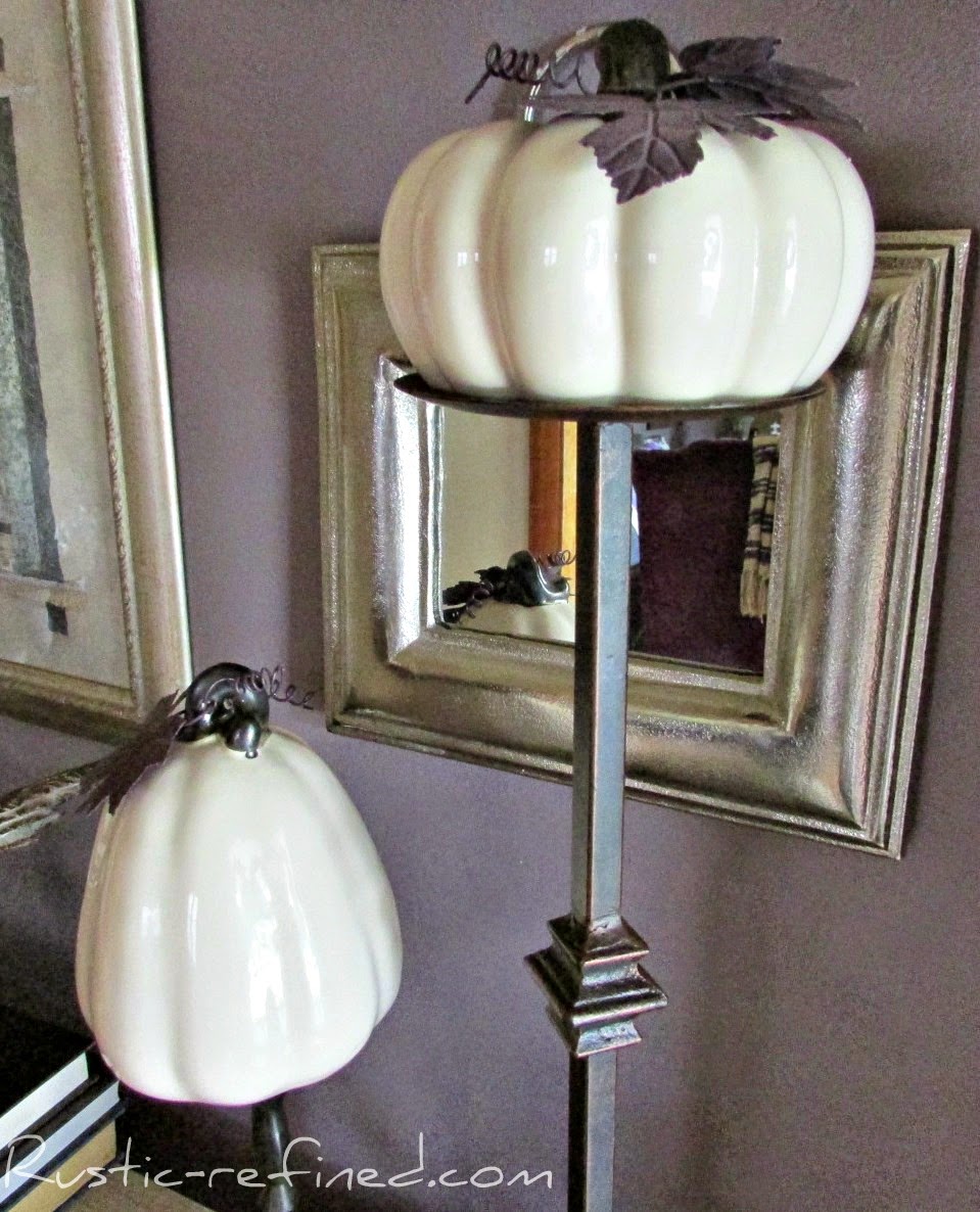 Fall Decor in the Entryway & Living Room @ Rustic-refined.com