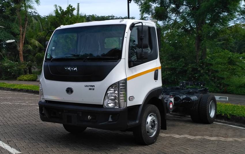 Mercedes 812 Tata