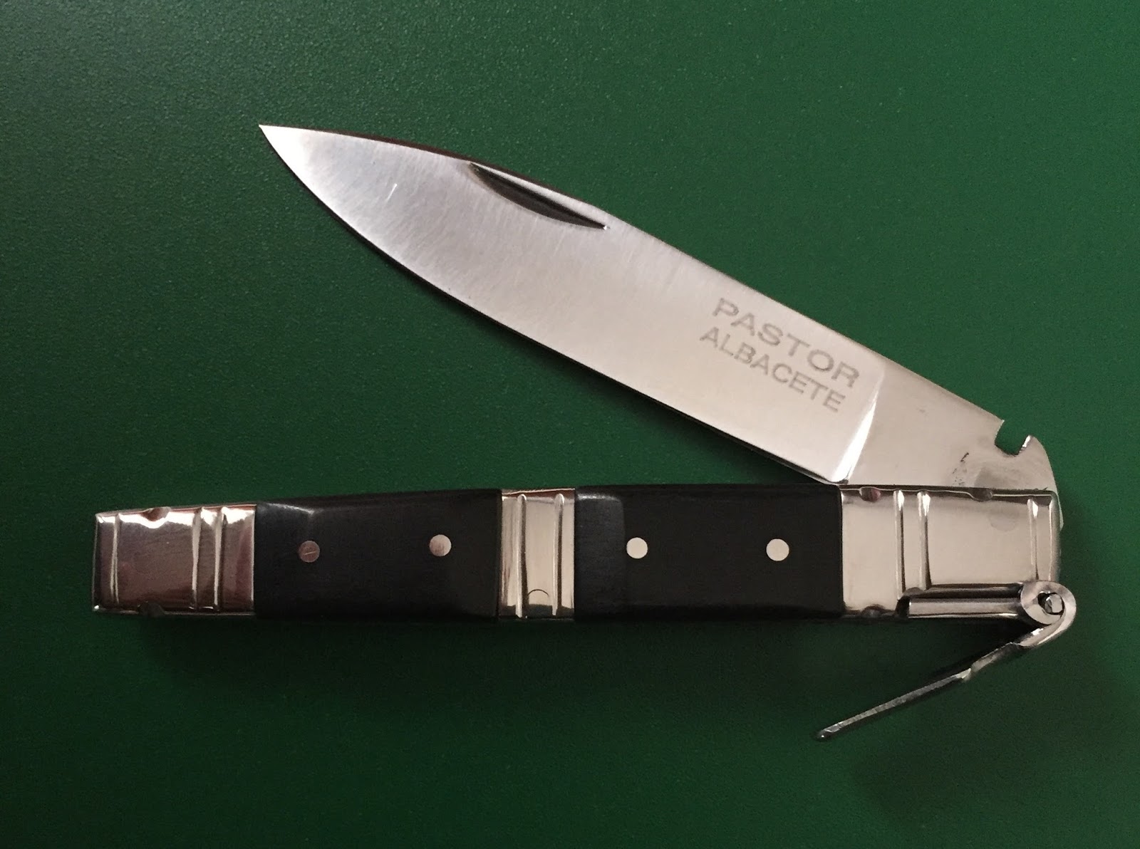 Pocket Knives Spanish