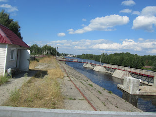 Ярославль - Белозерск - Медвежьегорск - Кижи - Петрозаводск - Сортавала - СПБ.