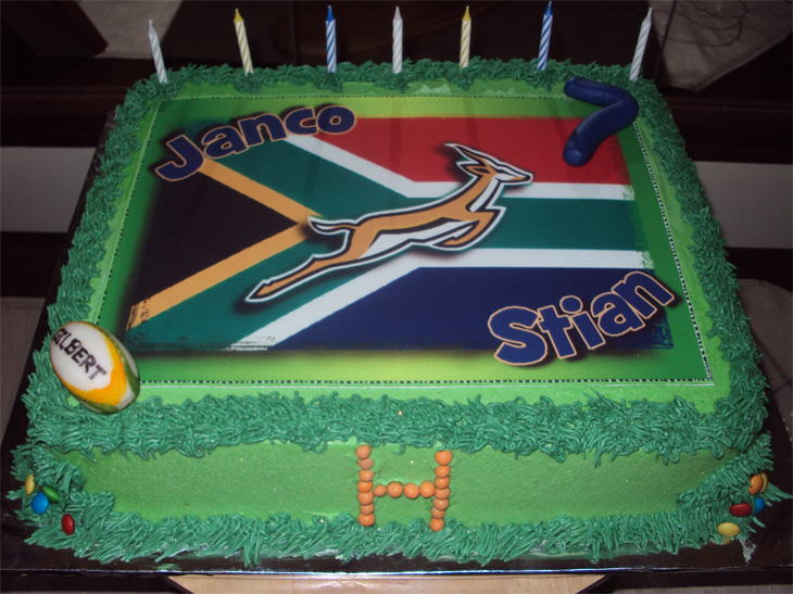 Delana's Cakes SA rugby cake and cupcakes Delana's Cakes SA rugby cake and cupcakes