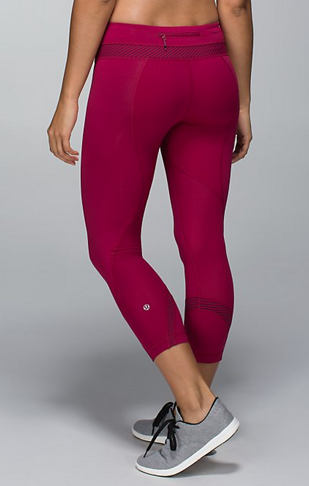 My Superficial Endeavors: Lululemon Inspire Crop in Bumble Berry!