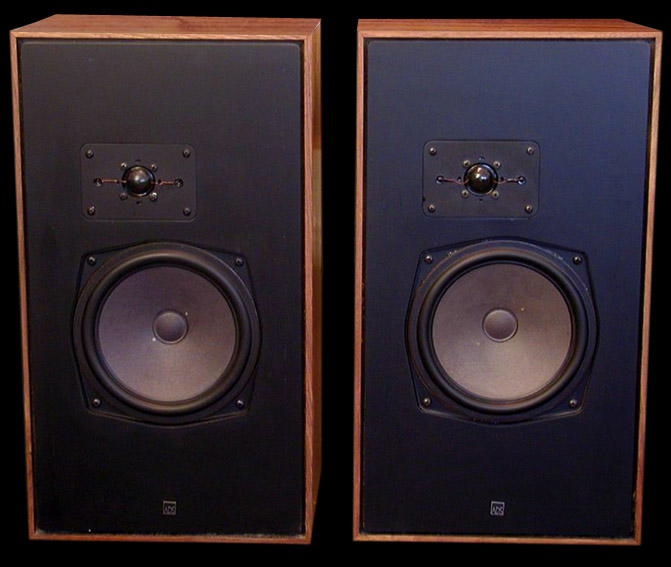 ads bookshelf speakers